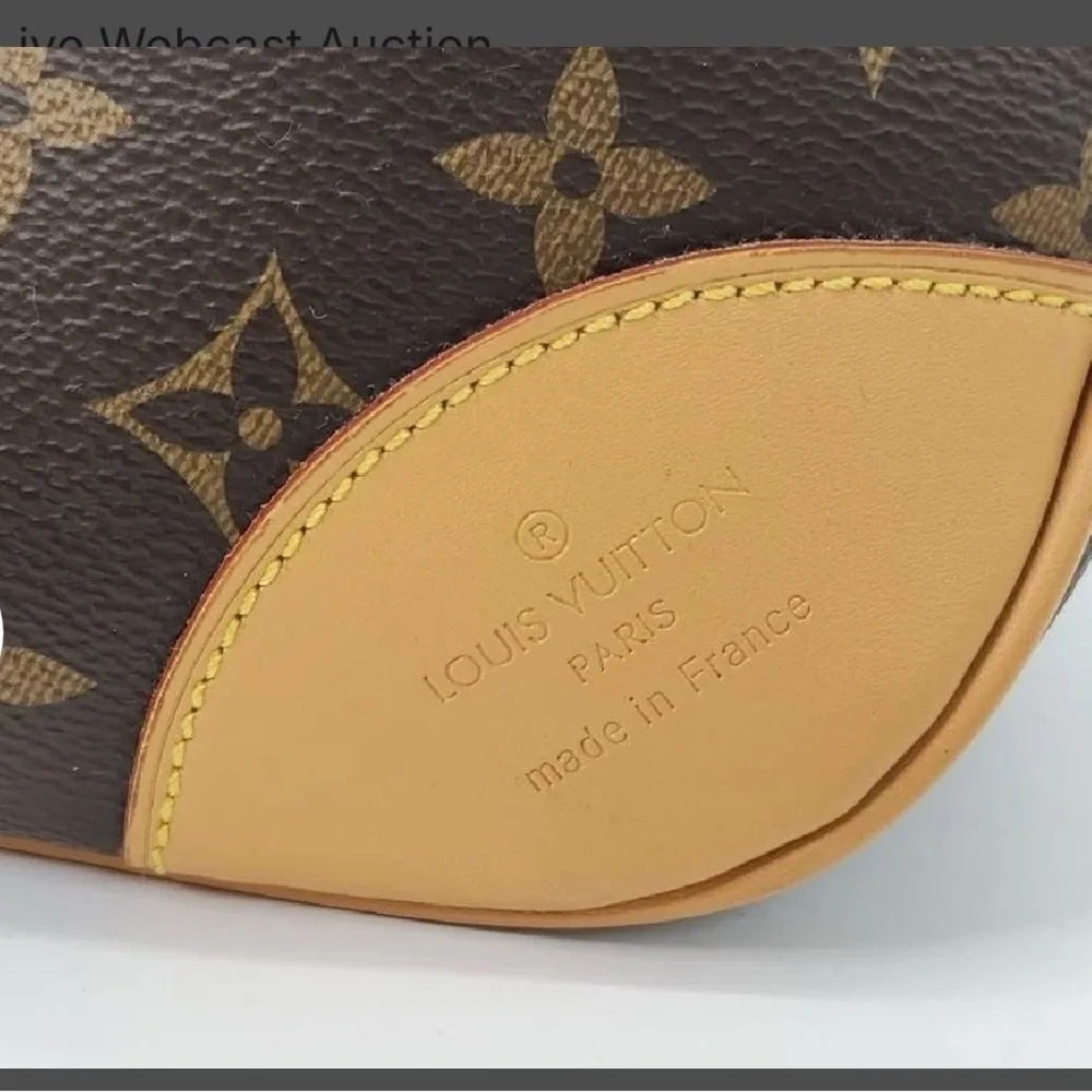 Louis Vuitton Monogram Brown and Tan Leather Detail - Picture 5 of 9